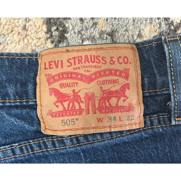 Levi Strauss 505 Men’s Denim Blue Jeans 34x32 Straight Leg - Picture 9 of 9